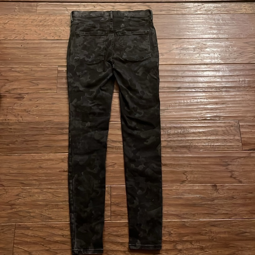Free People Camo High Waist Denim Long & Lean Jeans Size 27R - Picture 5 of 8